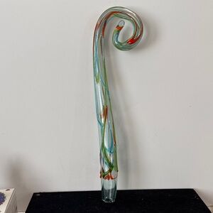 Artistic Glass Swirl Sculpture - Multicolor
Glass garden art, glass garden stake